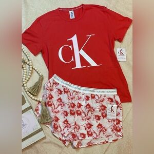 Calvin Klein brand new set t shirt and shorts size S